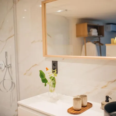 住宿加早餐酒店 D'hotes Eucalyptus Et Glycine 格瓦尔