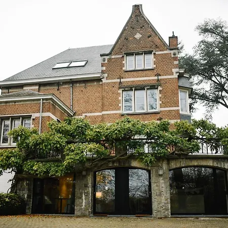 D'hotes Eucalyptus Et Glycine 3* 格瓦尔