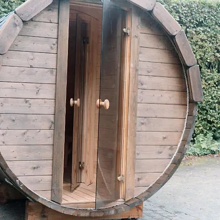 Alojamento de Acomodação e Pequeno-almoço D'hôtes Eucalyptus Et Glycine 3*